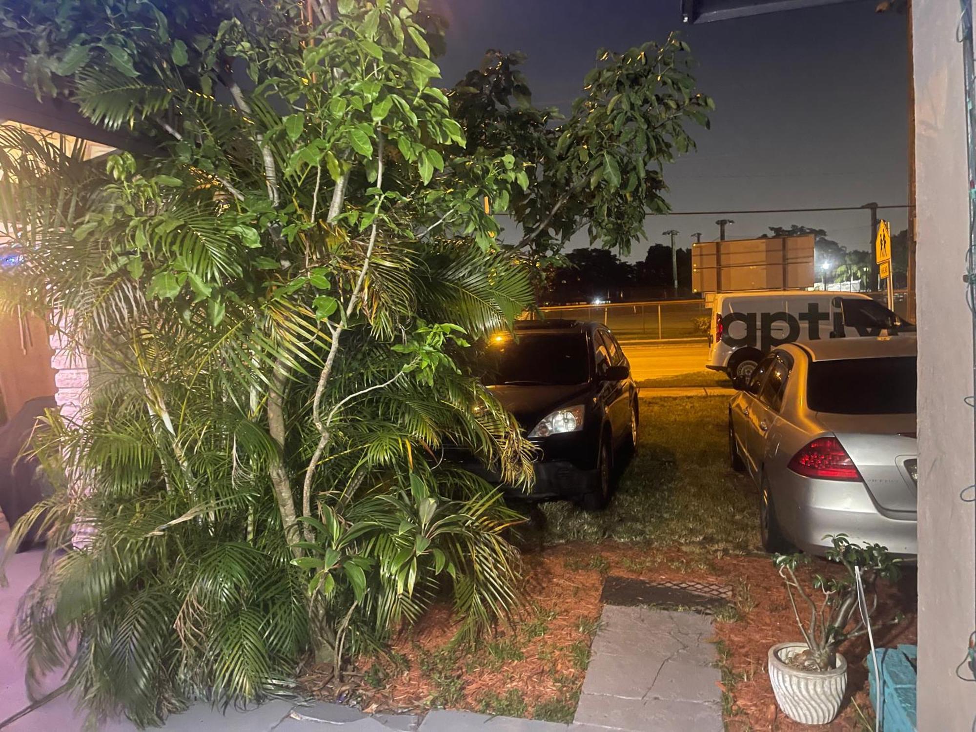 Miami Vibes "Hostel-Like" Shared Room นอร์ทไมอามี ภายนอก รูปภาพ